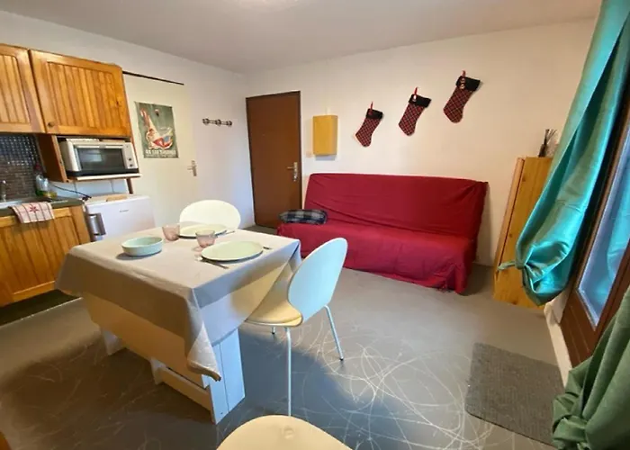 De Montagne Bonascre Ax 3 Domains *